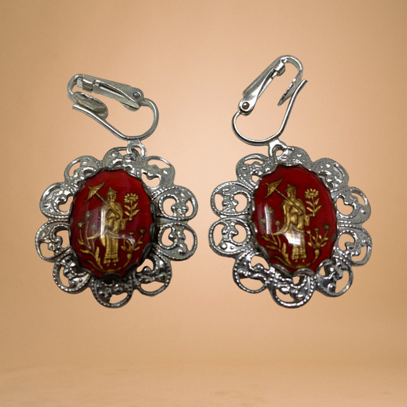 Vintage 1980's Asian Cabochon Silver Tone Dangle Chandelier Earrings Clip On - Picture 1 of 5